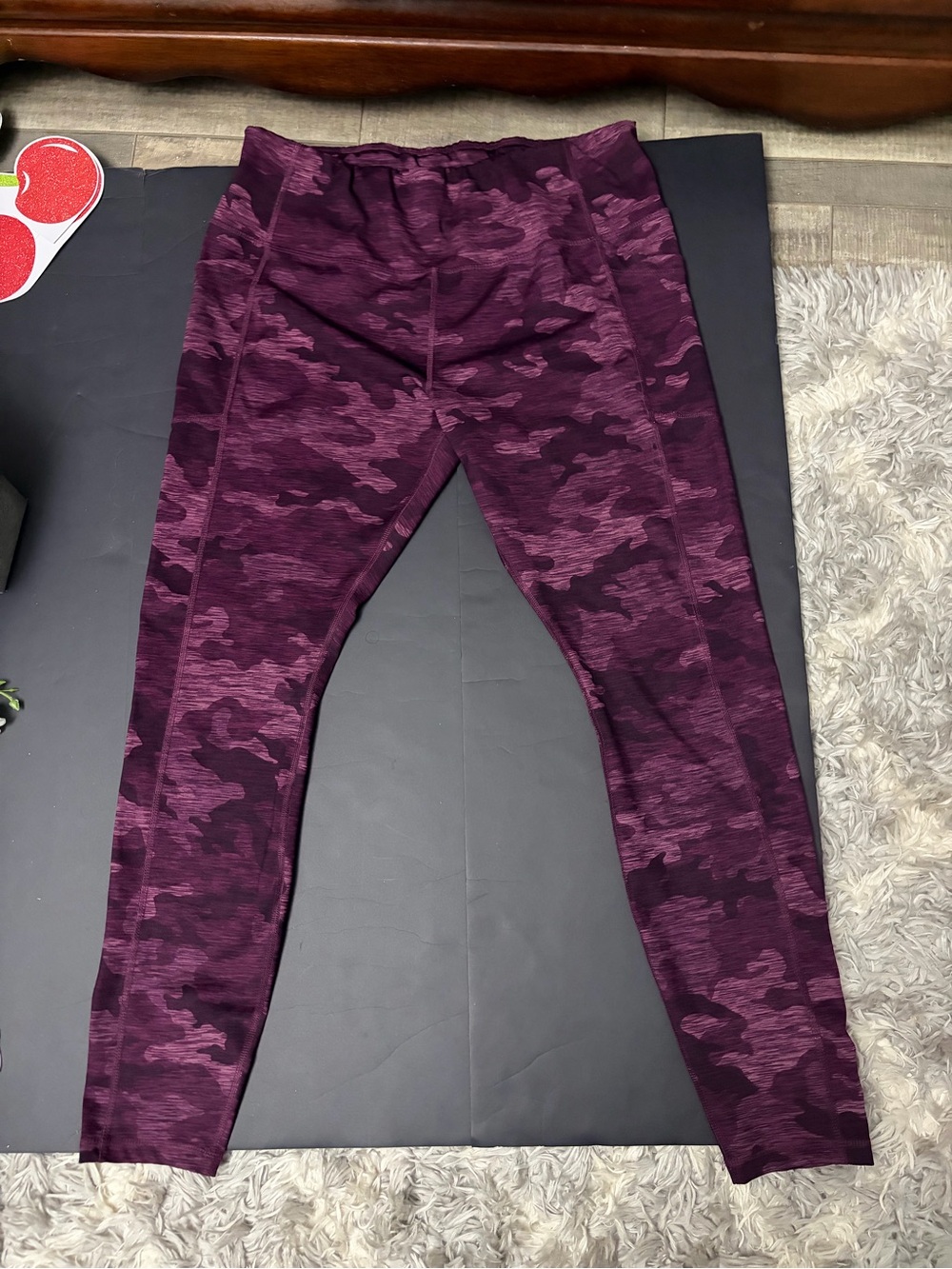 Womens Avia Active Wear Leggings. Size XL. Purple Camo.